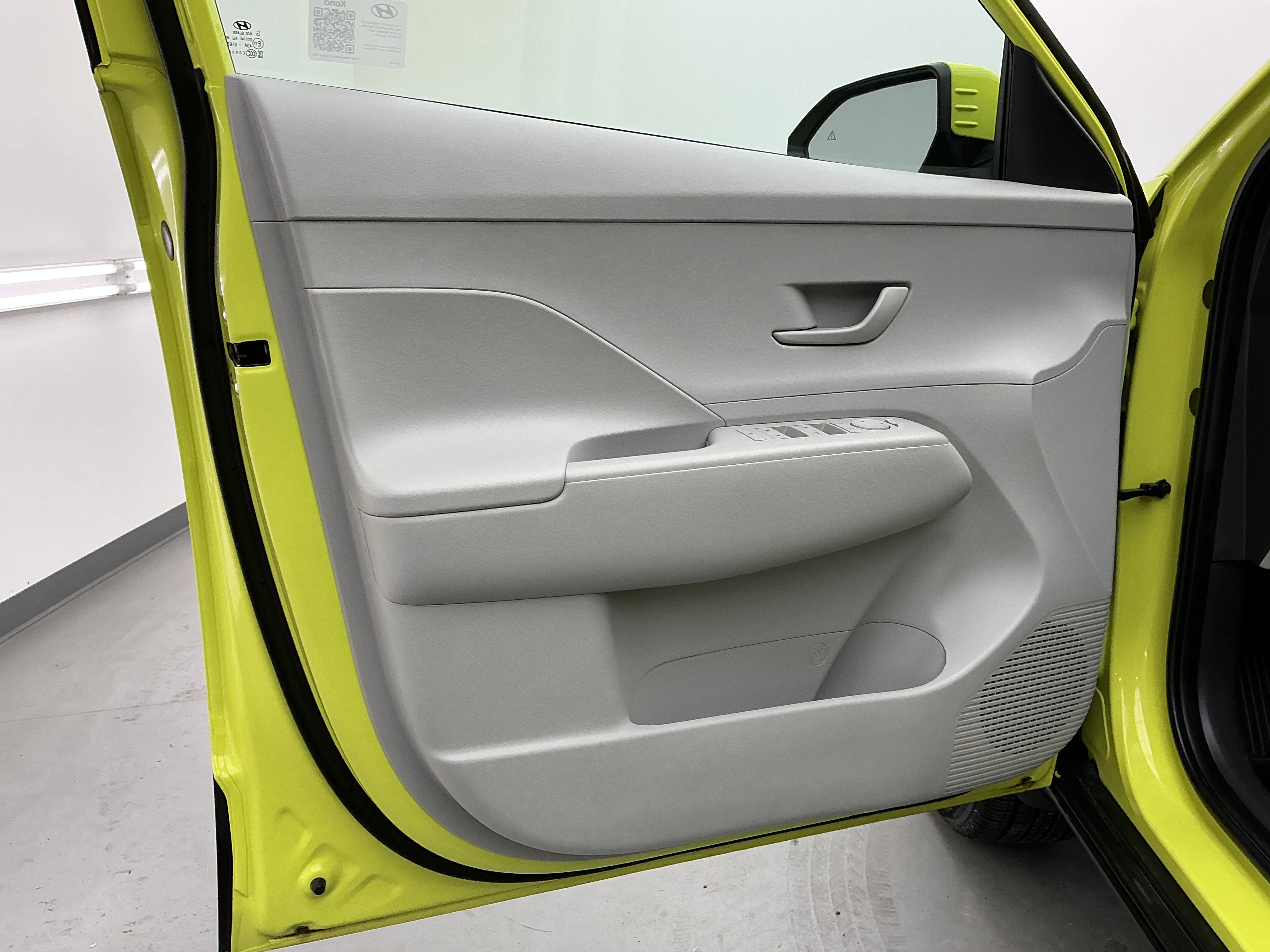2024 Hyundai Kona SE photo 6