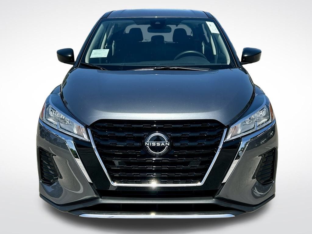 2025 Nissan Kicks Play S photo 8