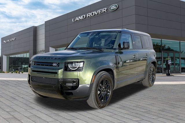 2026 Land Rover Defender S's photo