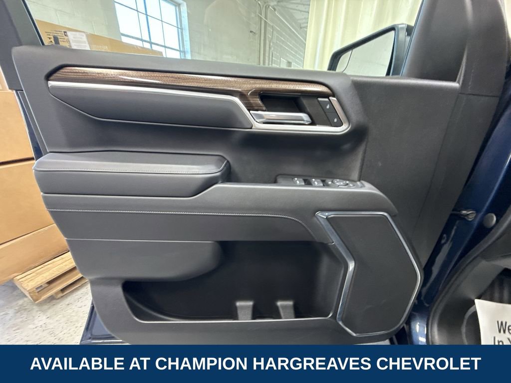 2022 Chevrolet Silverado 1500 RST photo 22