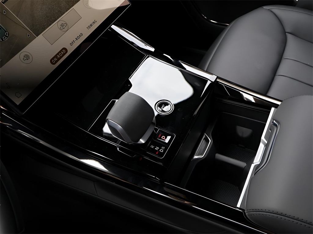 2025 Land Rover Range Rover Sport SE photo 22
