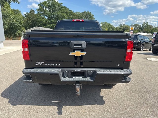 2017 Chevrolet Silverado 1500 LT photo 4