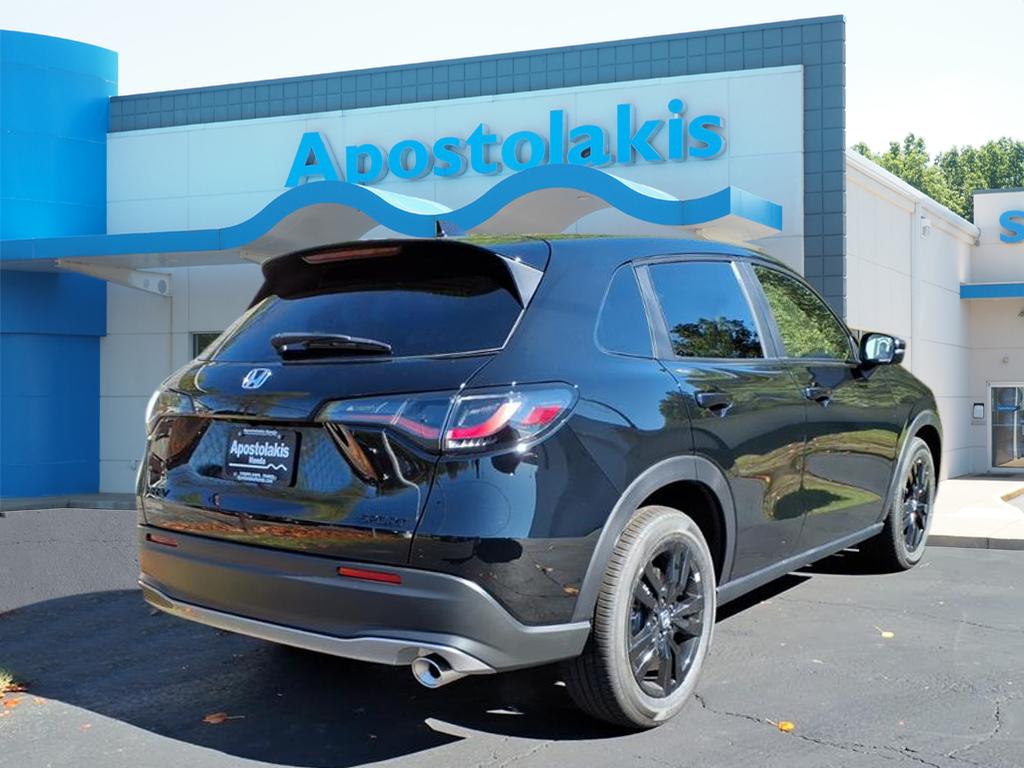 2026 Honda HR-V Sport photo 3