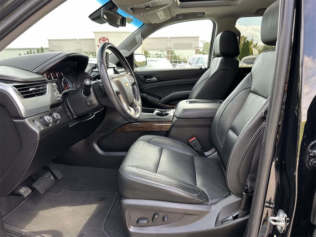 2019 Chevrolet Tahoe LT photo 14