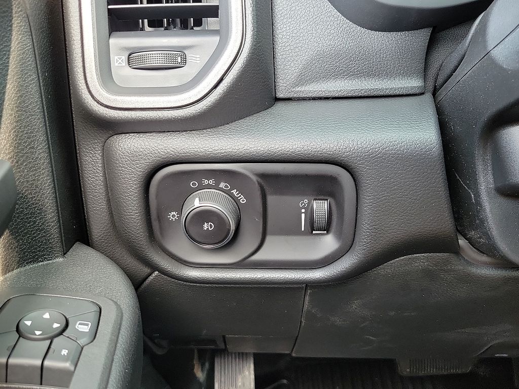 2026 Ram 5500 Tradesman photo 14