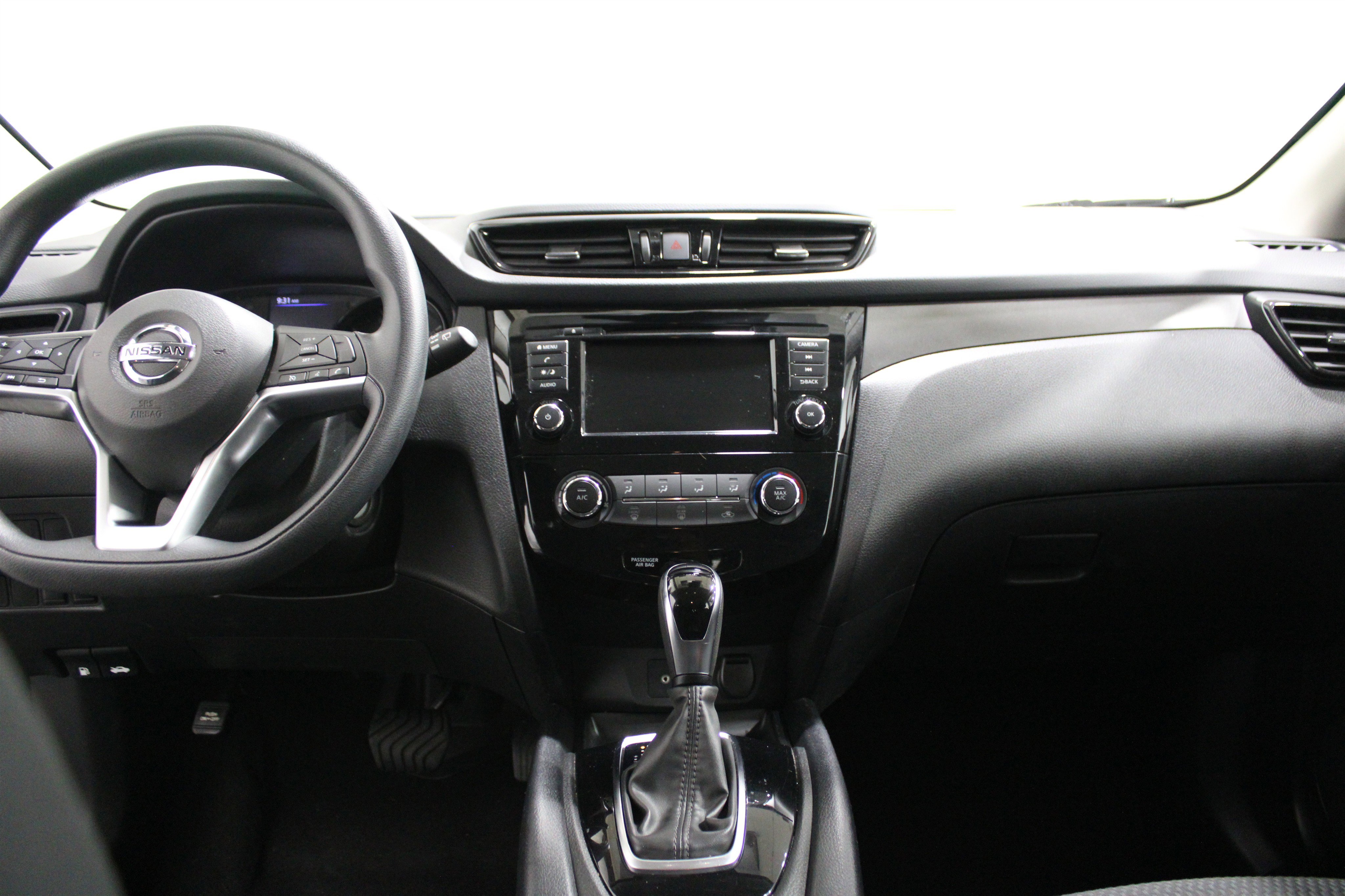 2021 Nissan Rogue Sport S photo 2