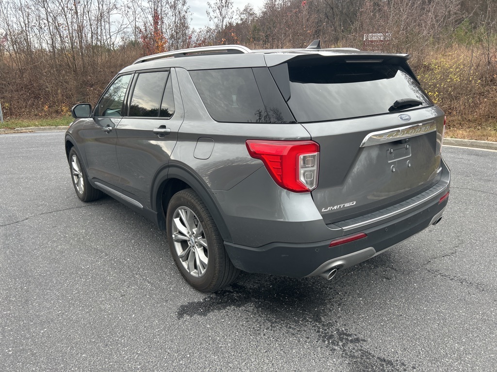 2023 Ford Explorer Limited photo 2