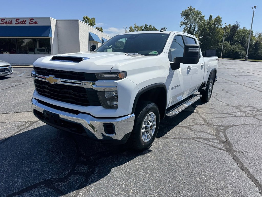 2024 Chevrolet Silverado 2500HD LT's photo
