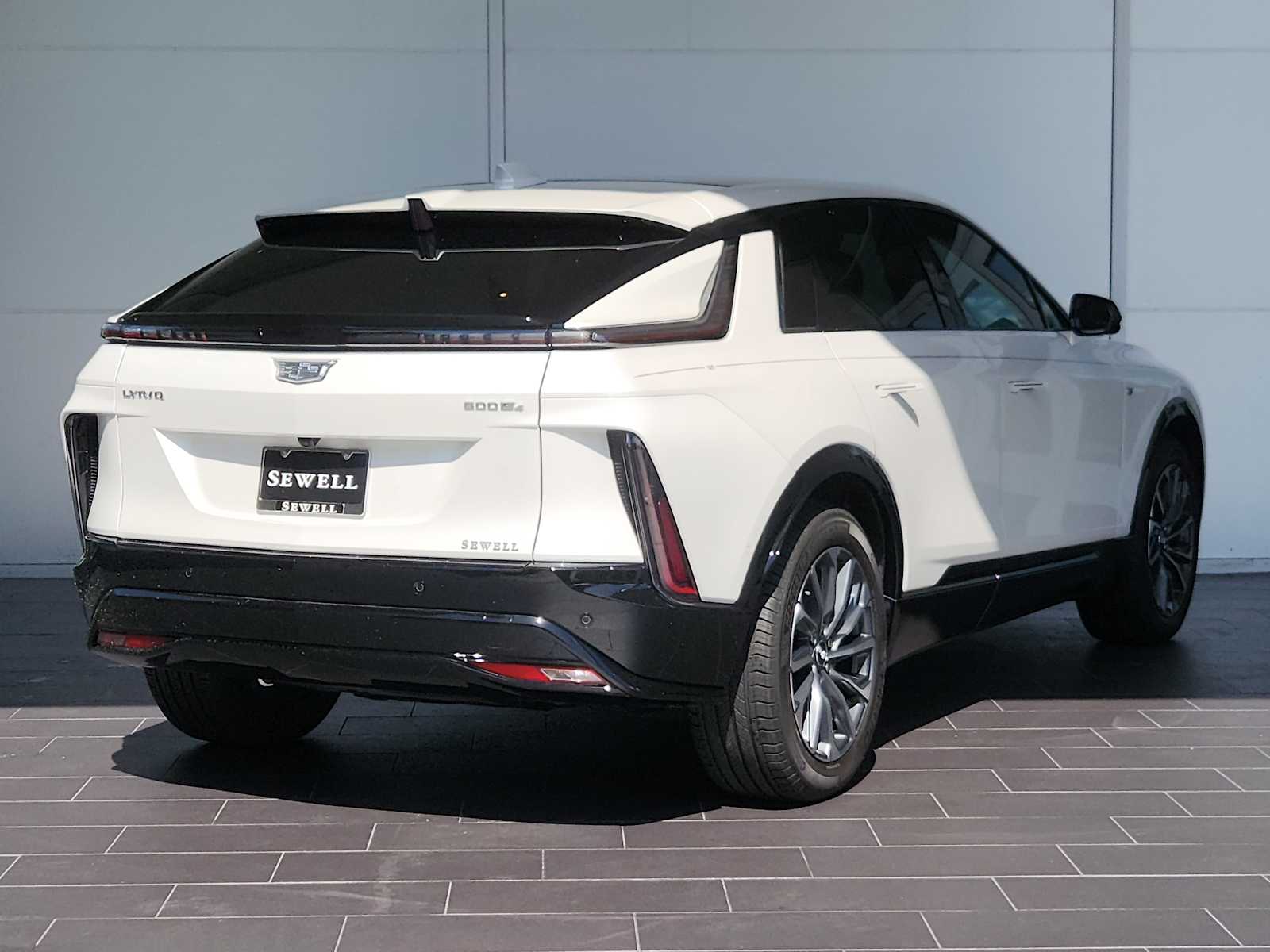 2025 Cadillac Lyriq Sport photo 3