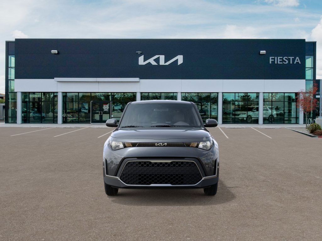 2025 Kia Soul LX photo 2