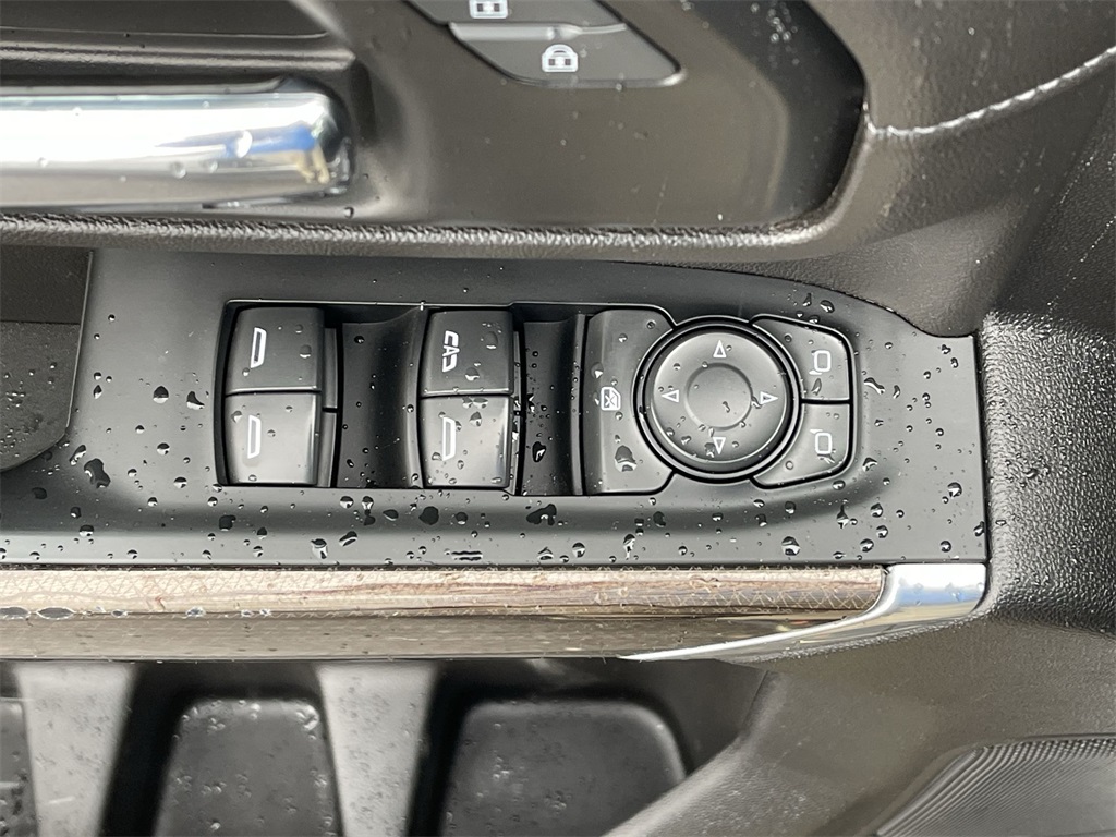 2023 Chevrolet Silverado 3500HD LT photo 21