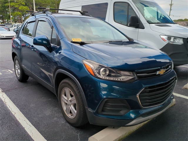 2019 Chevrolet Trax LT photo 2