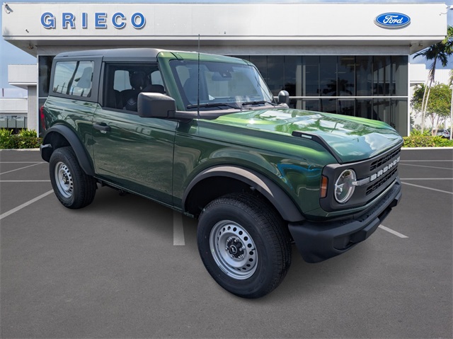 2025 Ford Bronco Base photo 2