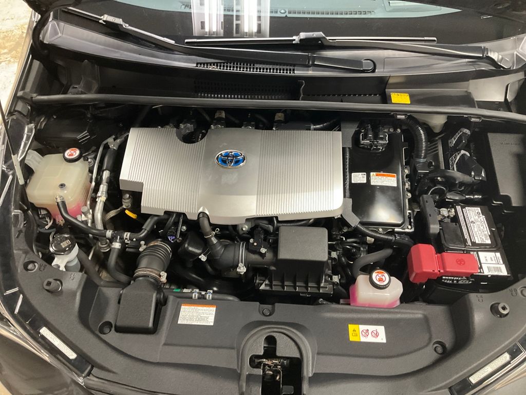 2016 Toyota Prius Two Eco Three Four Touring photo 3