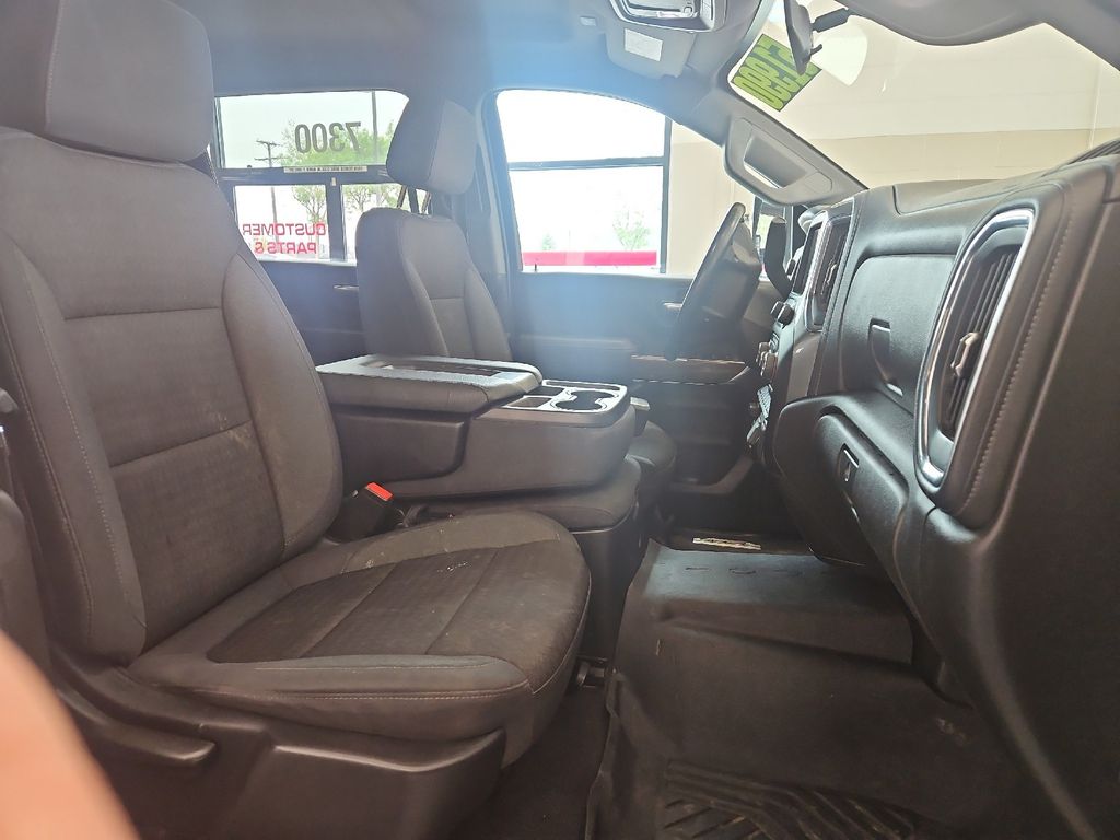 2023 Chevrolet Silverado 2500HD LT photo 14
