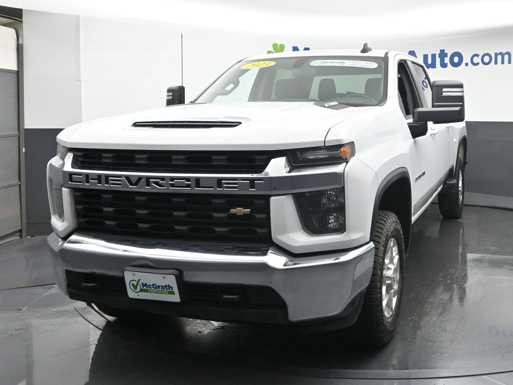 2023 Chevrolet Silverado 3500HD LT photo 3