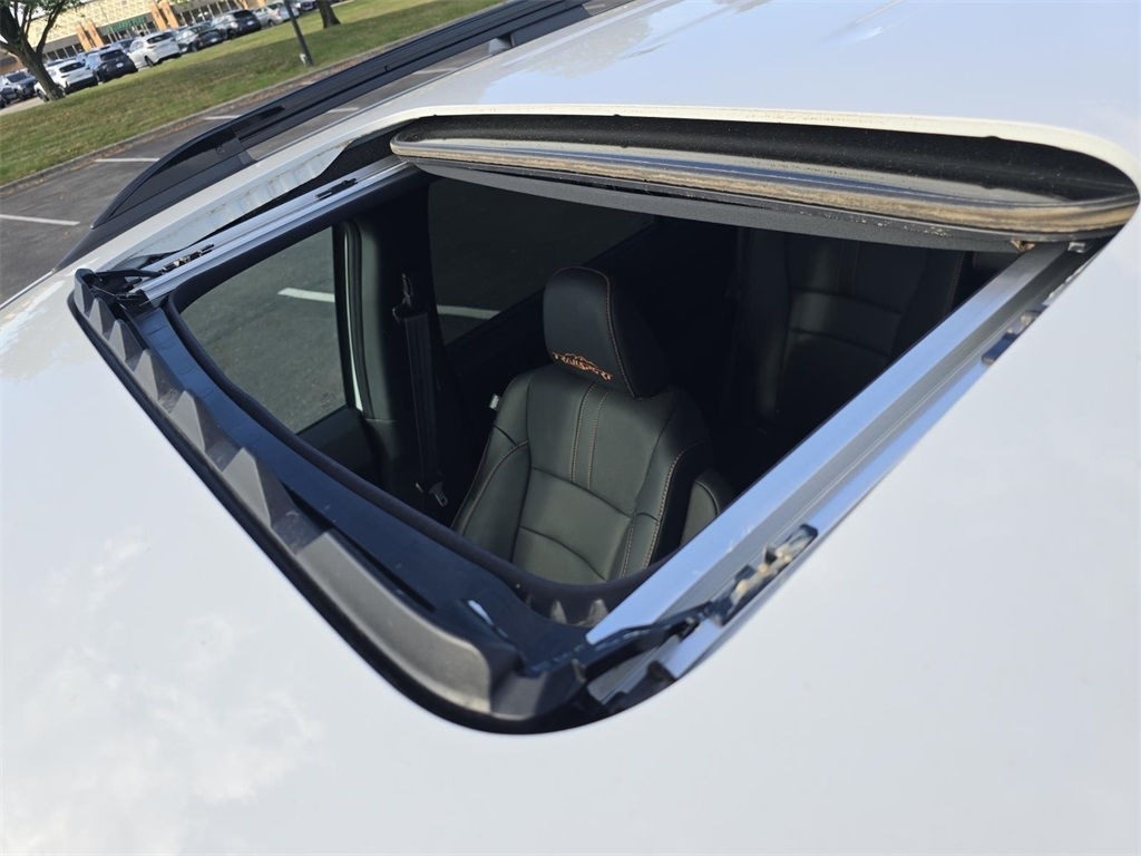 2022 Honda Passport TrailSport photo 2
