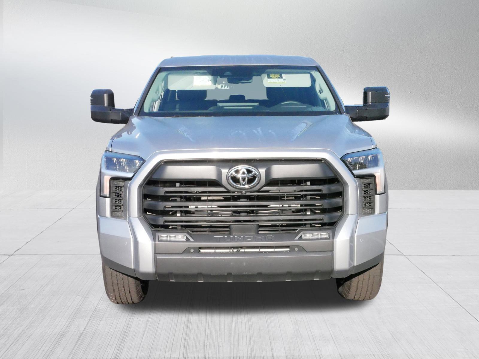 2023 Toyota Tundra SR5 photo 2