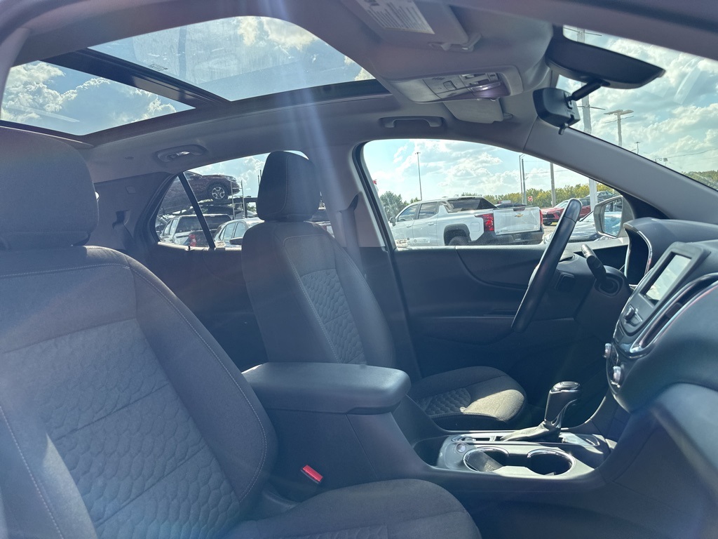 2019 Chevrolet Equinox LT photo 18
