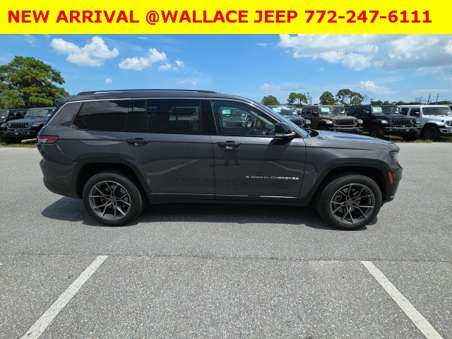 2022 Jeep Grand Cherokee Limited photo 4