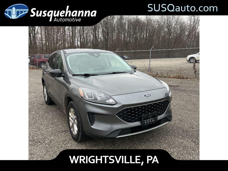 2022 Ford Escape SE's photo