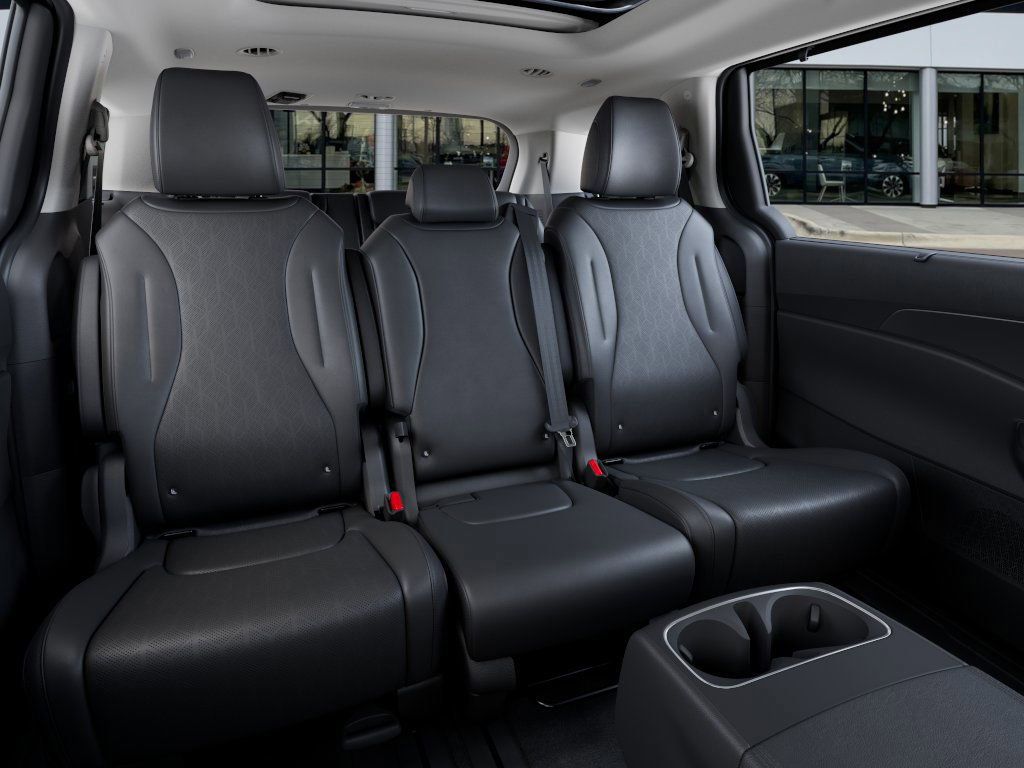 2026 Kia Carnival SX Prestige photo 16