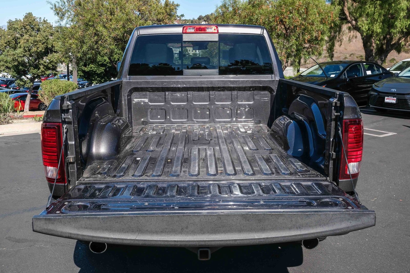2019 Ram 1500 Classic Warlock photo 25