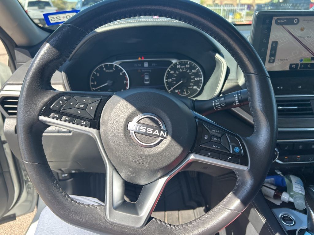 2023 Nissan Altima 2.5 SV photo 23