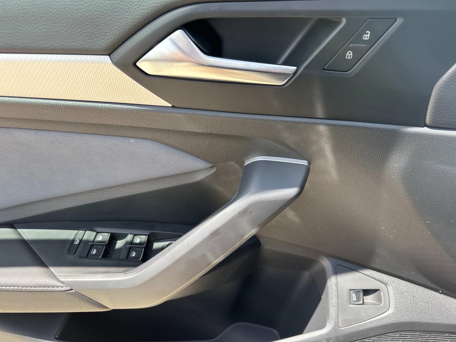 2025 Volkswagen Jetta 1.5T SE photo 11