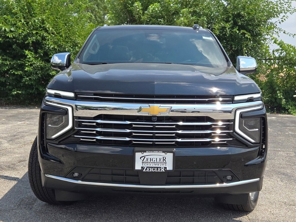 2025 Chevrolet Suburban Premier photo 4
