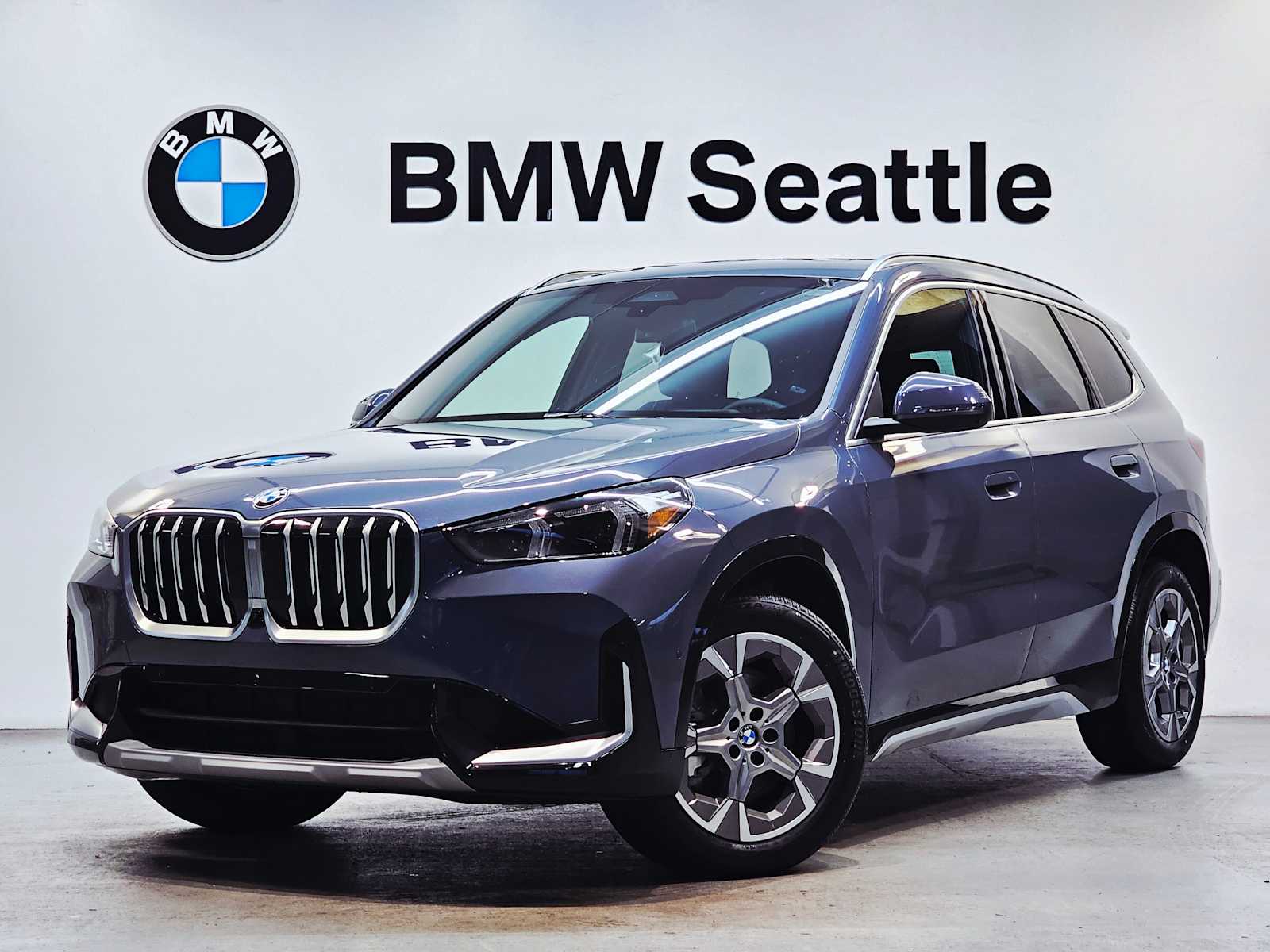 2026 BMW X1 28i's photo