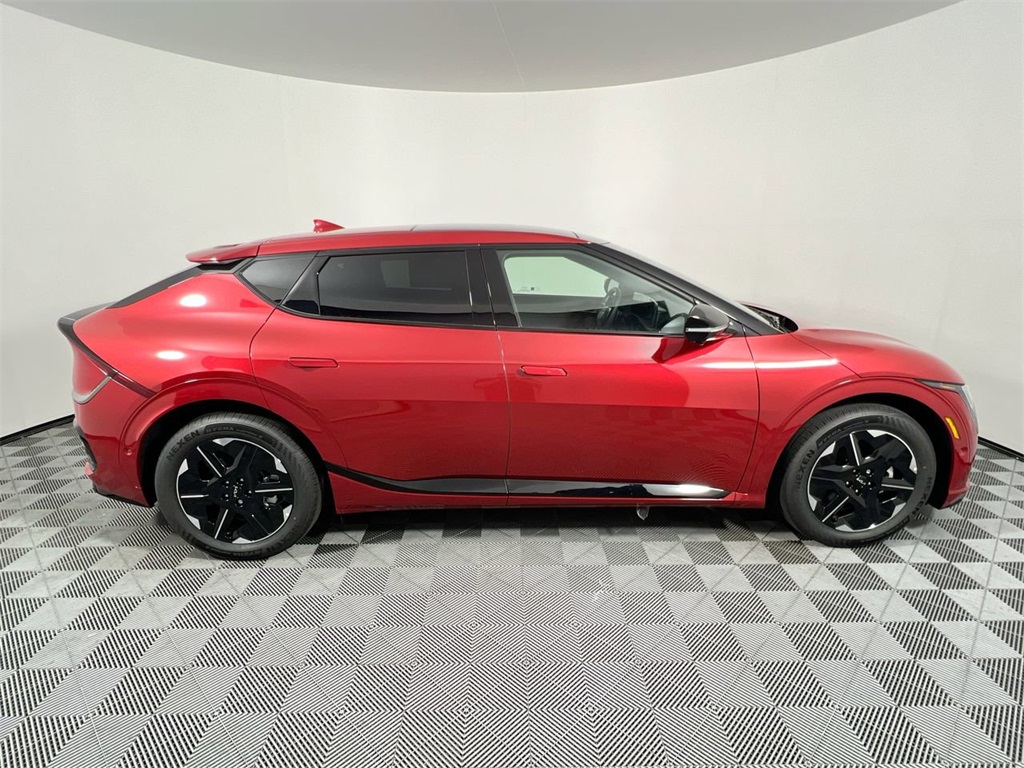 2025 Kia EV6 GT-Line photo 2