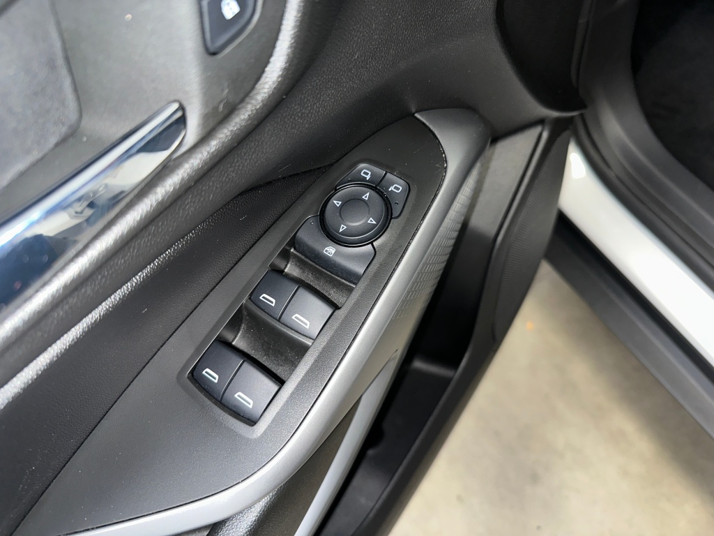 2024 Chevrolet Trax photo 4