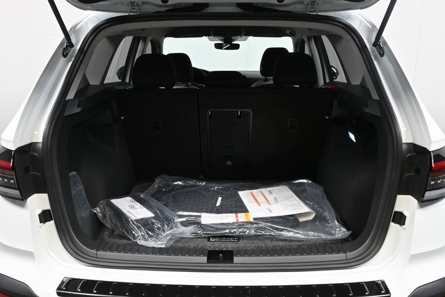 2025 Volkswagen Taos S photo 22