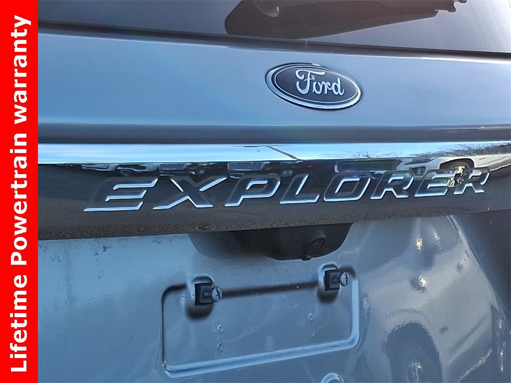 2021 Ford Explorer XLT photo 21
