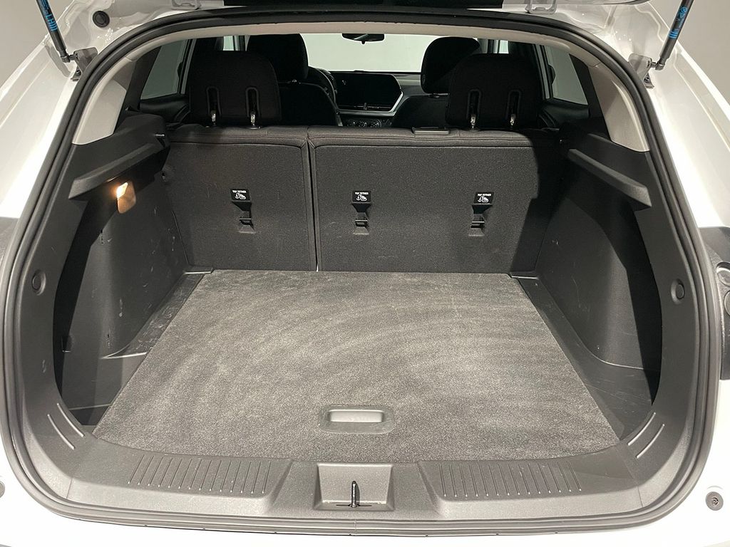 2024 Chevrolet Trax LS photo 4