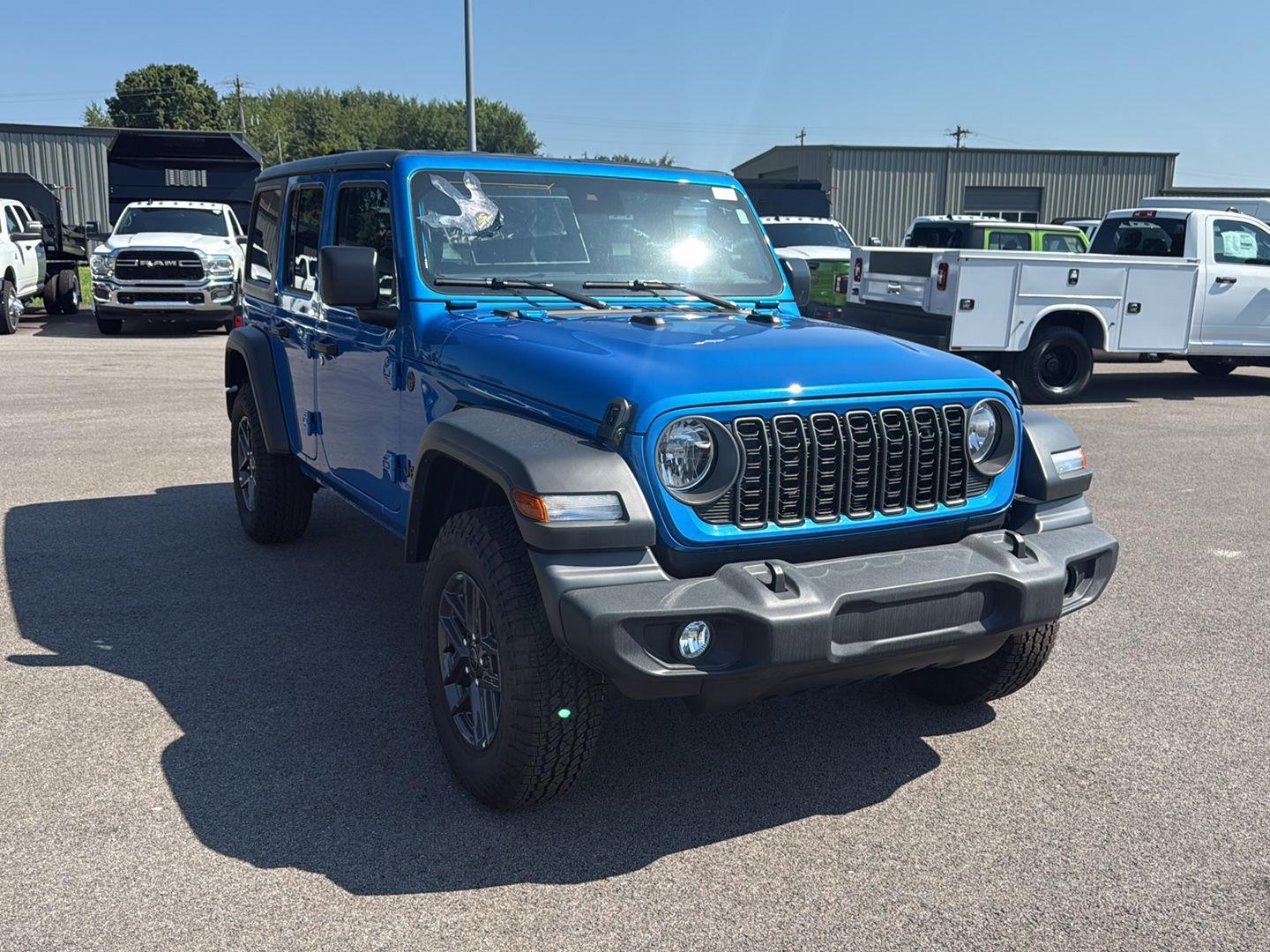 2025 Jeep Wrangler Sport S photo 17