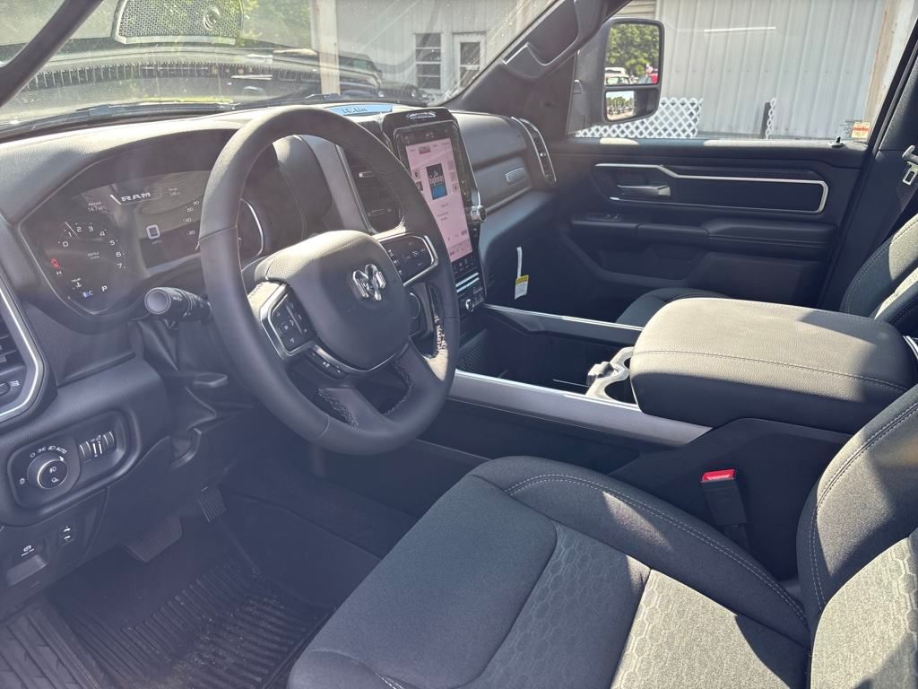 2025 Ram 1500 Big Horn Lone Star photo 2