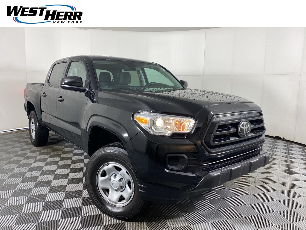 2023 Toyota Tacoma SR's photo