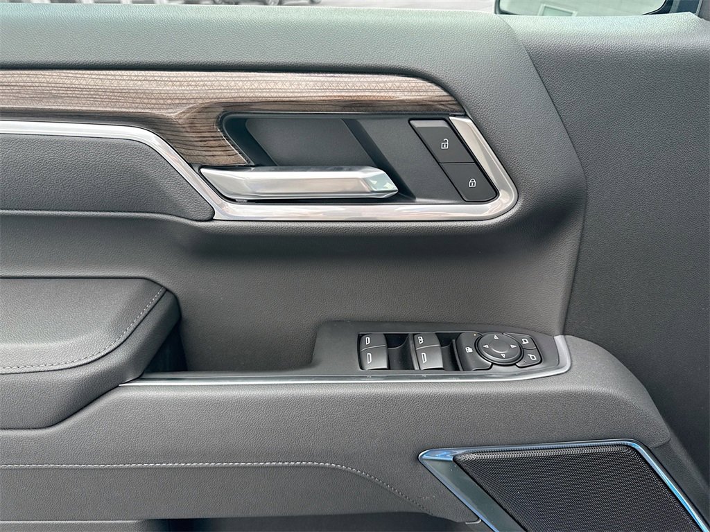 2026 Chevrolet Silverado 1500 LT photo 18