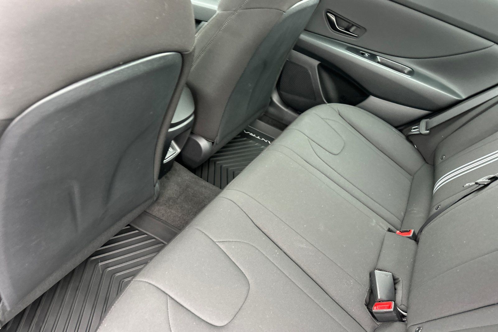 2025 Hyundai Elantra Hybrid SEL Sport photo 11