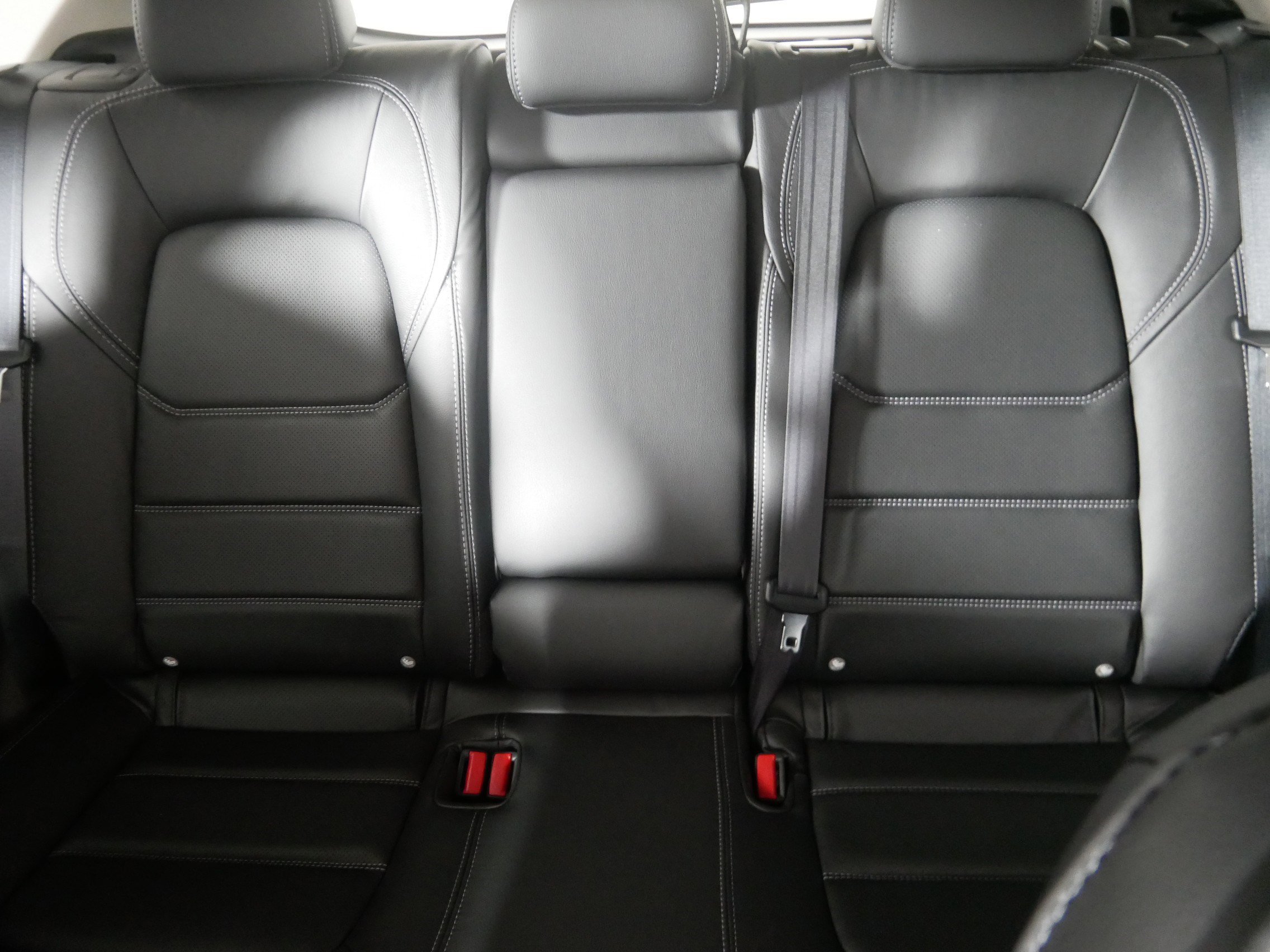 2025 Mazda CX-5 2.5 S Preferred photo 3