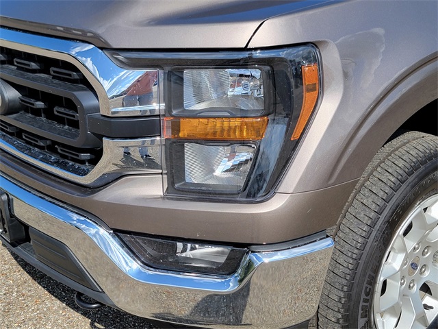 2023 Ford F-150 XLT photo 11