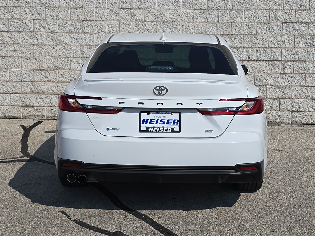 2025 Toyota Camry SE photo 12