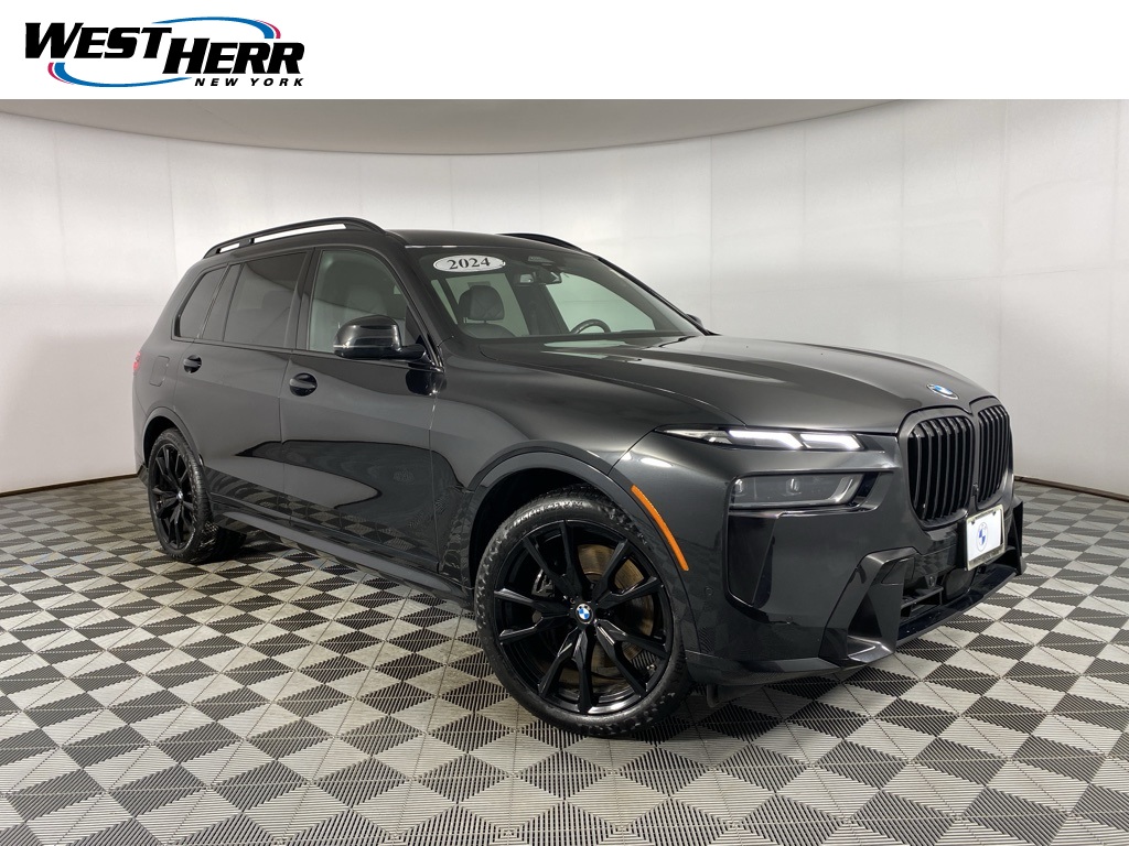 2024 BMW X7 40i's photo