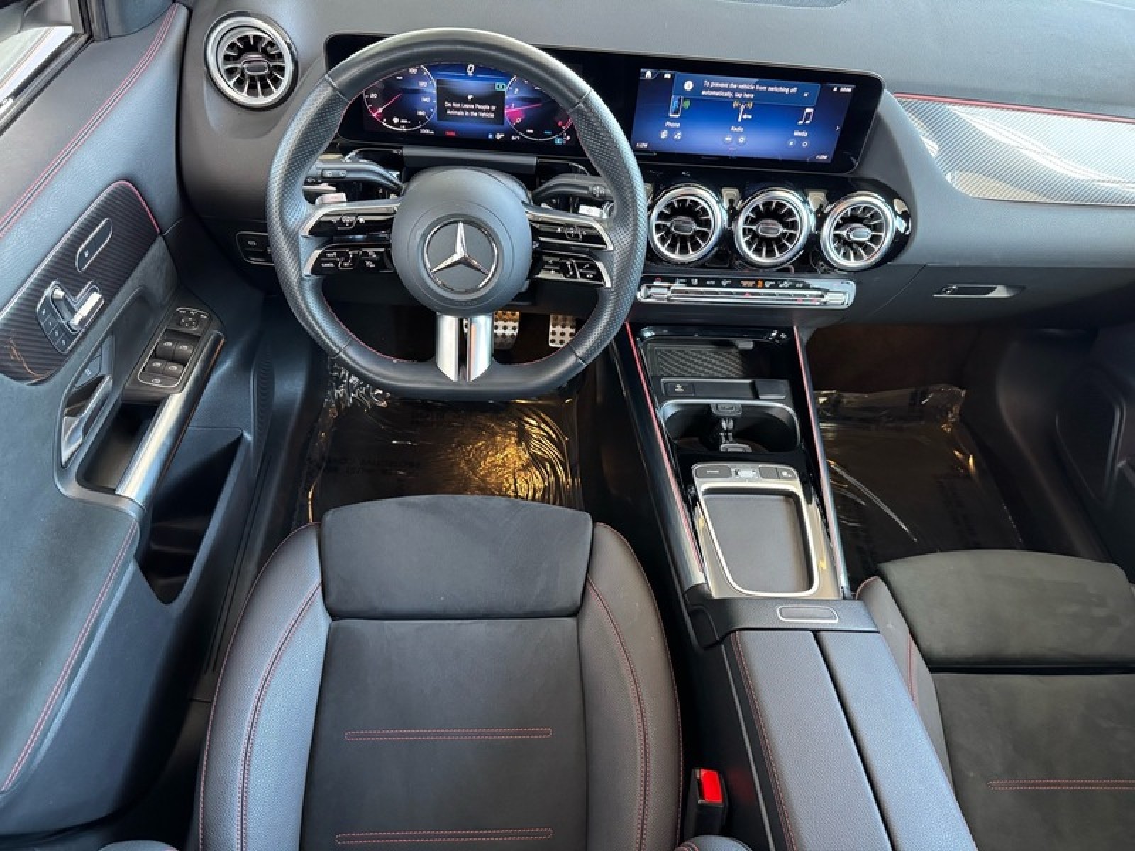 2025 Mercedes Benz GLA 250 photo 15