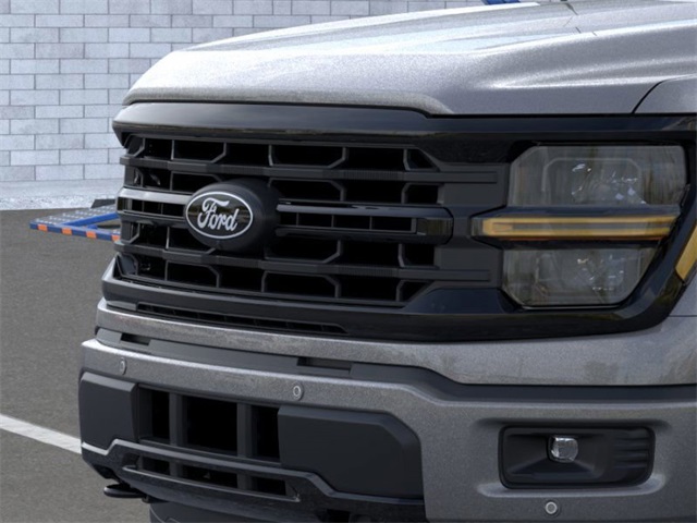 2025 Ford F-150 XLT photo 16