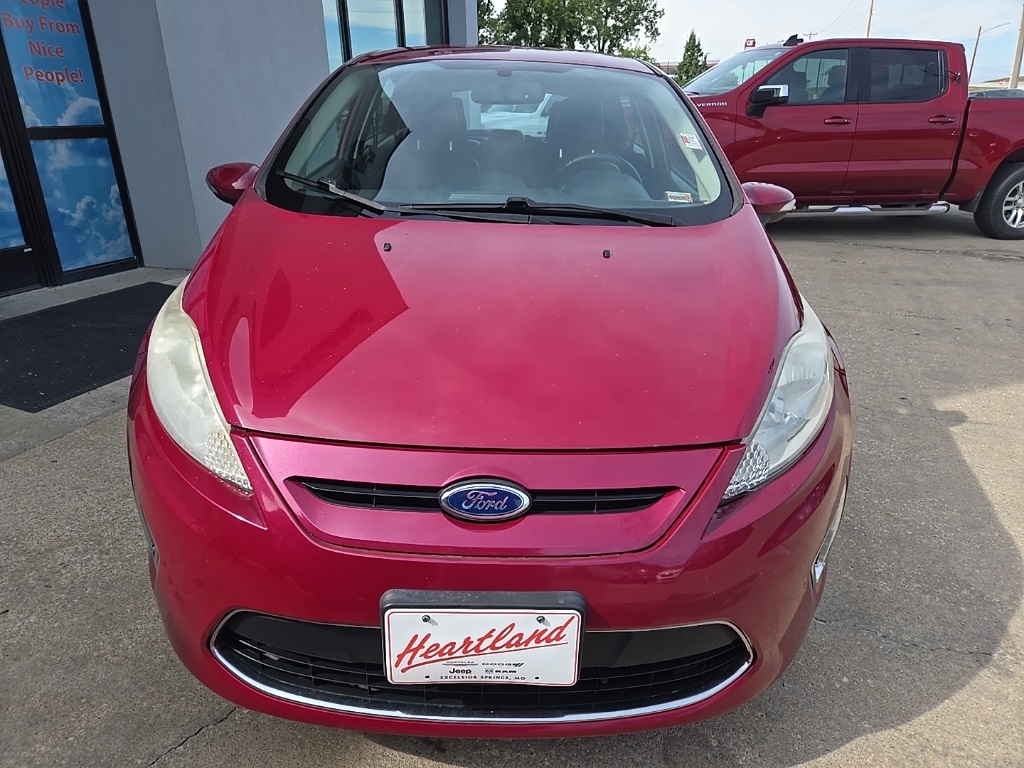 2011 Ford Fiesta SES photo 15