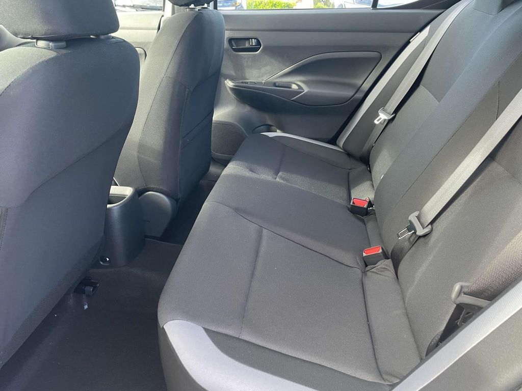 2025 Nissan Versa S photo 7