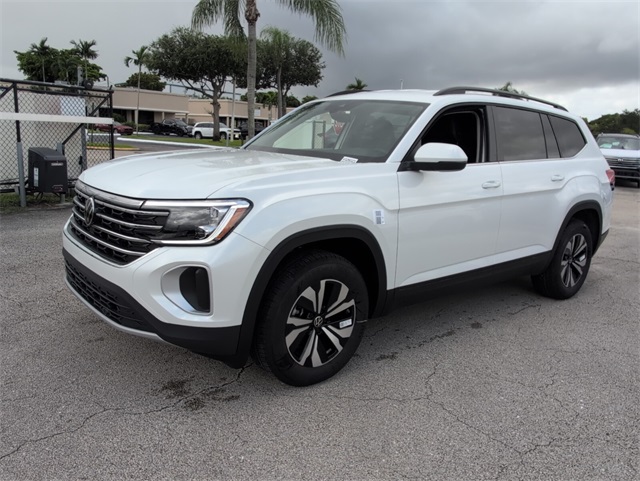 2026 Volkswagen Atlas SE photo 4